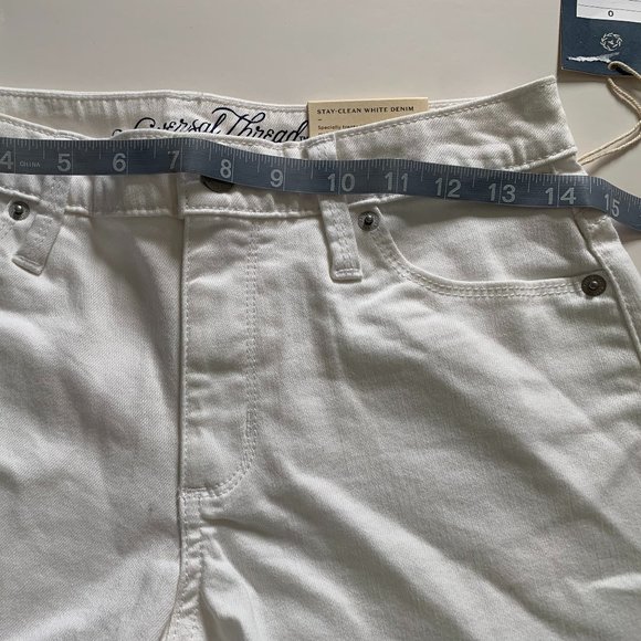 White High Rise Midi Shorts - Picture 7 of 7